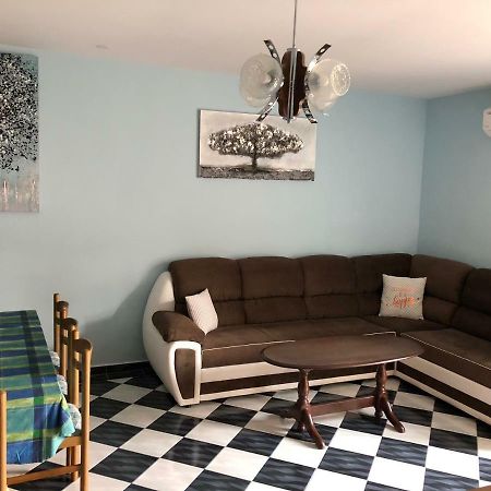 Mundial Apartments Нивице Екстериор снимка